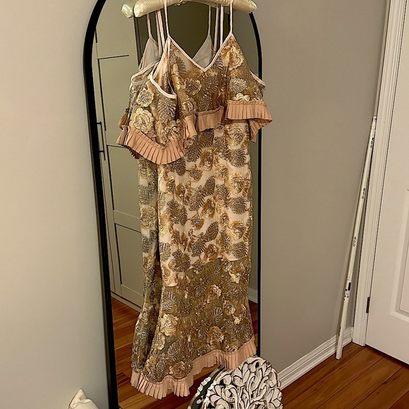 Hand embroidered cocktail dress - Picture 1 of 4